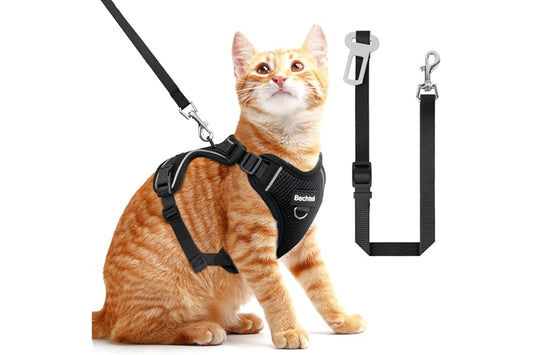 Cat Harness, Cat Harness and Leash for Walking, Adjusted in Four Directions and Breathable Cat Harness for Anti Escape That can be Fitted and Positioned, Reflective Strips Harness, Black, S
